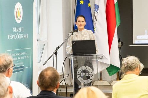 A Nemzeti Pedagógus Kar és a Kulturális és Innovációs Minisztérium közös konferenciája