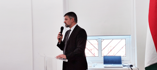 Centrumunkban tartott rendezvényről fotó jelenítődik meg