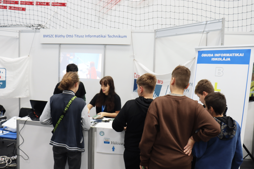 Pályaválasztási eseményről fotó jelenítődik meg