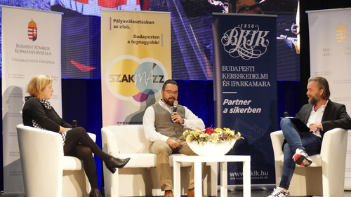 Pályaválasztási eseményről fotó jelenítődik meg