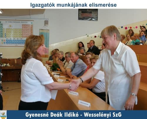 Oktatónkat köszöntjük Oklevéllel