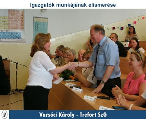 Oktatónkat köszöntjük Oklevéllel