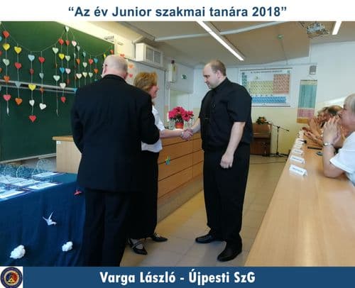 Oktatónkat köszöntjük Oklevéllel