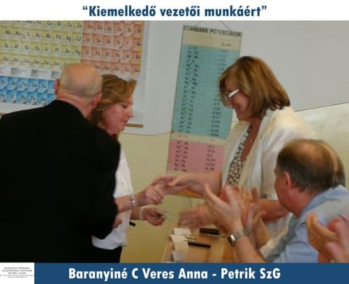 Oktatónkat köszöntjük Oklevéllel