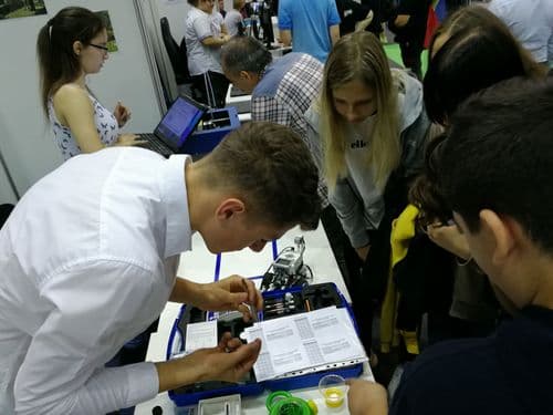 Pályaválasztási eseményről fotó jelenítődik meg