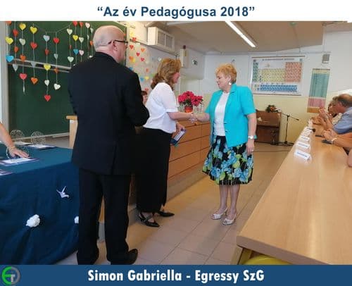 Oktatónkat köszöntjük Oklevéllel