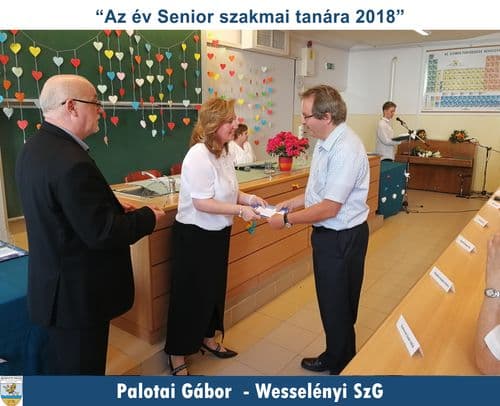 Oktatónkat köszöntjük Oklevéllel