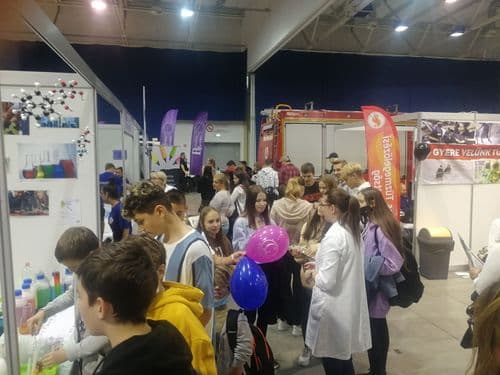 Pályaválasztási eseményről fotó jelenítődik meg