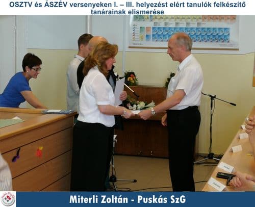 Oktatónkat köszöntjük Oklevéllel